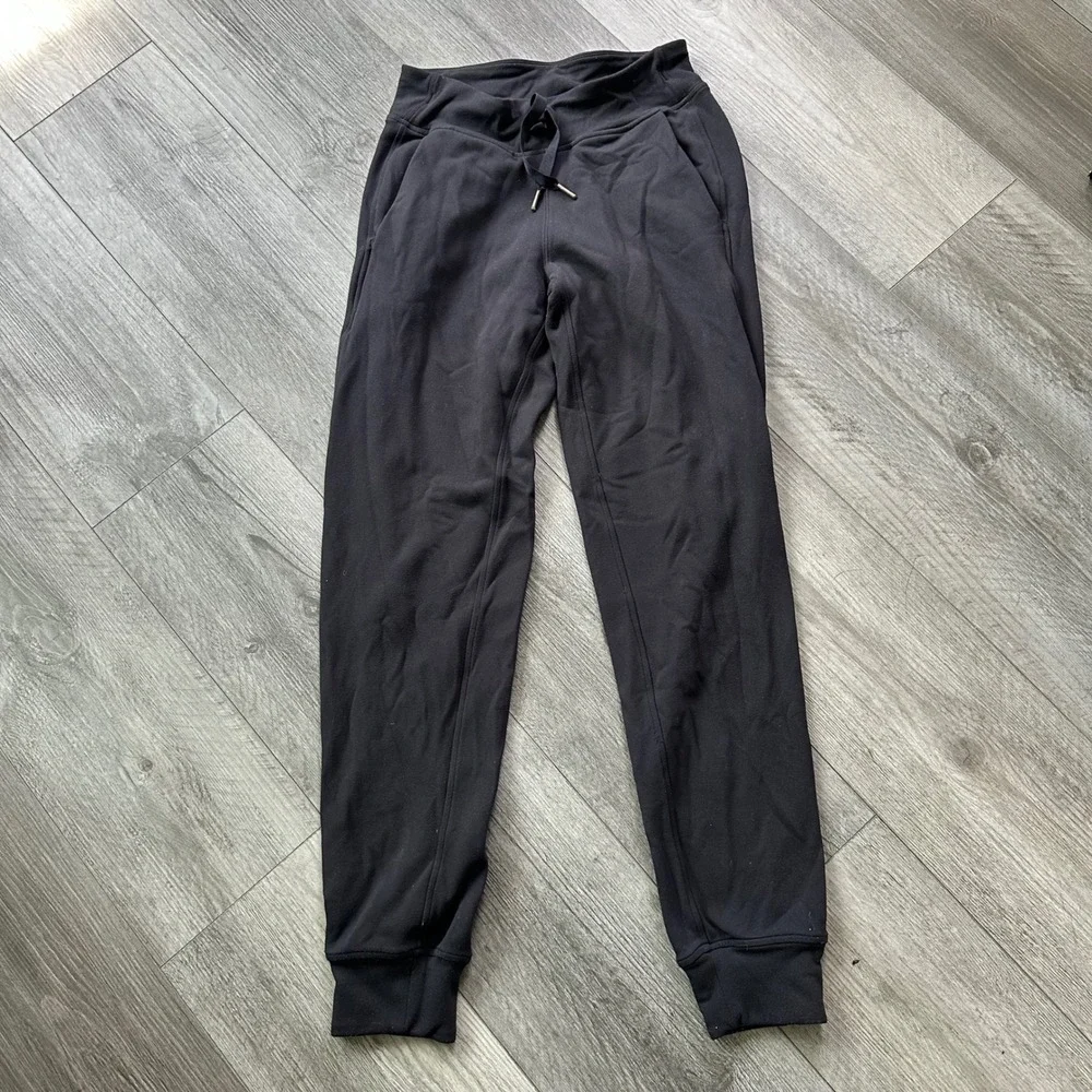 Lululemon Black High Rise Soft Fleece Joggers Size 4 Drawstring Logo